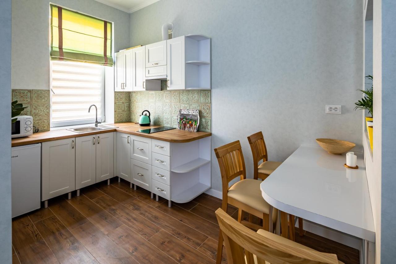 Leontovycha Apartment 리비프 외부 사진